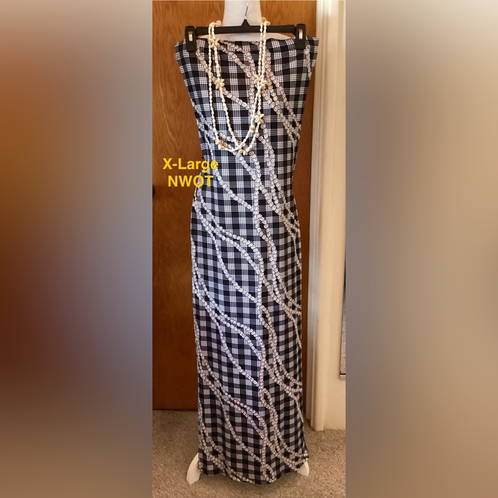 Elegant Black and White Plaid Dress